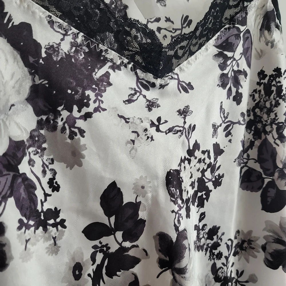 Y2K Black White Satin Camisole Floral Rose Tank Top Size Medium‎